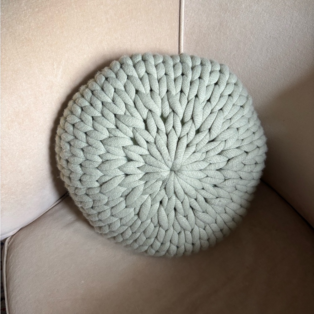 Pottery Barn, Round Knitted Green Pillow